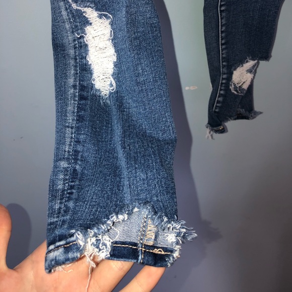 Distressed American Eagle Skinny Jeans - Picture 3 of 13
